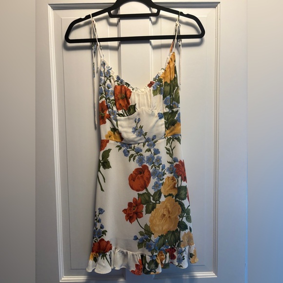 Reformation Dresses & Skirts - Reformation floral Dress size 0
